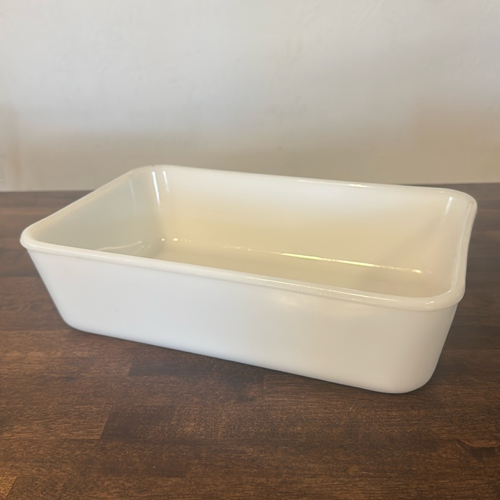 Vintage Westinghouse milk glass casserole baking dish